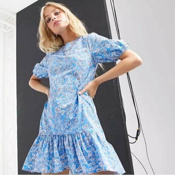 [Topshop] Blue Ditsy Floral Open Back Ruffle Hem Poplin Mini Shift Dress Size 10 - Picture 2 of 12